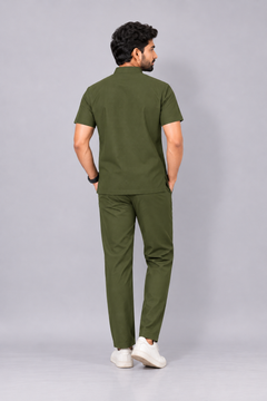 Cura Core Men’s Mandarin Neck Scrub - Olive Green