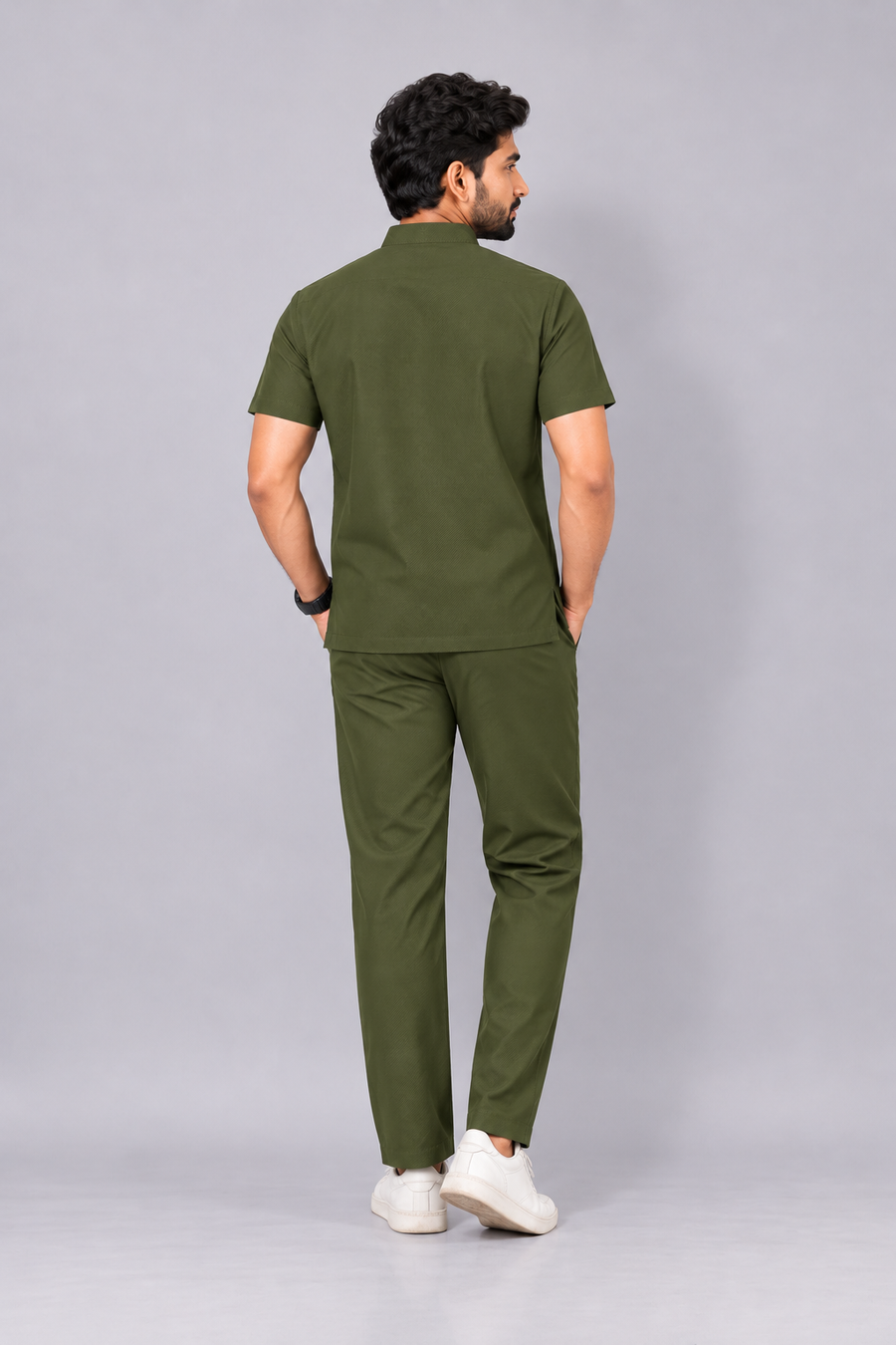 Cura Core Men’s Mandarin Neck Scrub - Olive Green