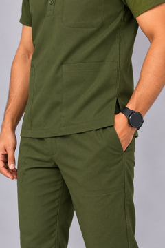 Cura Core Men’s Mandarin Neck Scrub - Olive Green