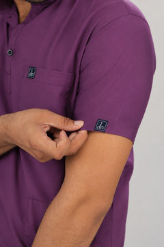 Cura Core Men’s V-Neck Scrub