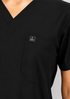 Cura Core Women's V-Neck Black CC/12