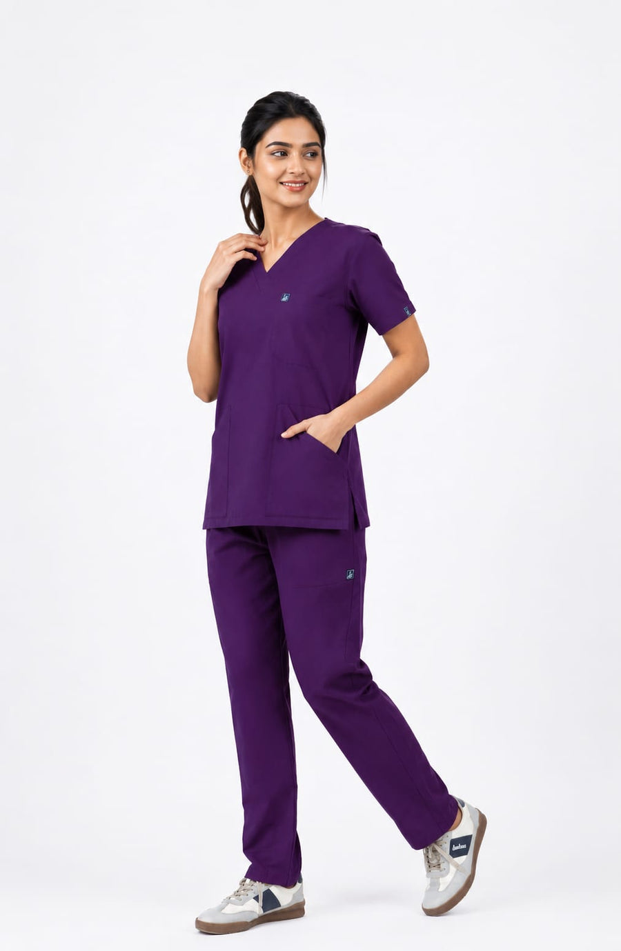 Cura Core Women’s V-Neck Scrub