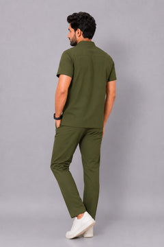 Cura Core Men’s Mandarin Neck Scrub - Olive Green