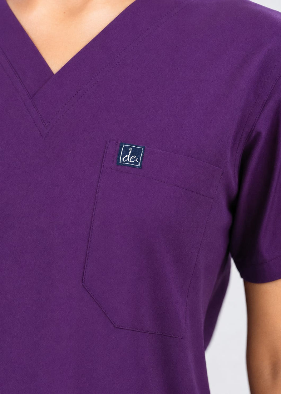 Cura Core Women’s V-Neck Scrub