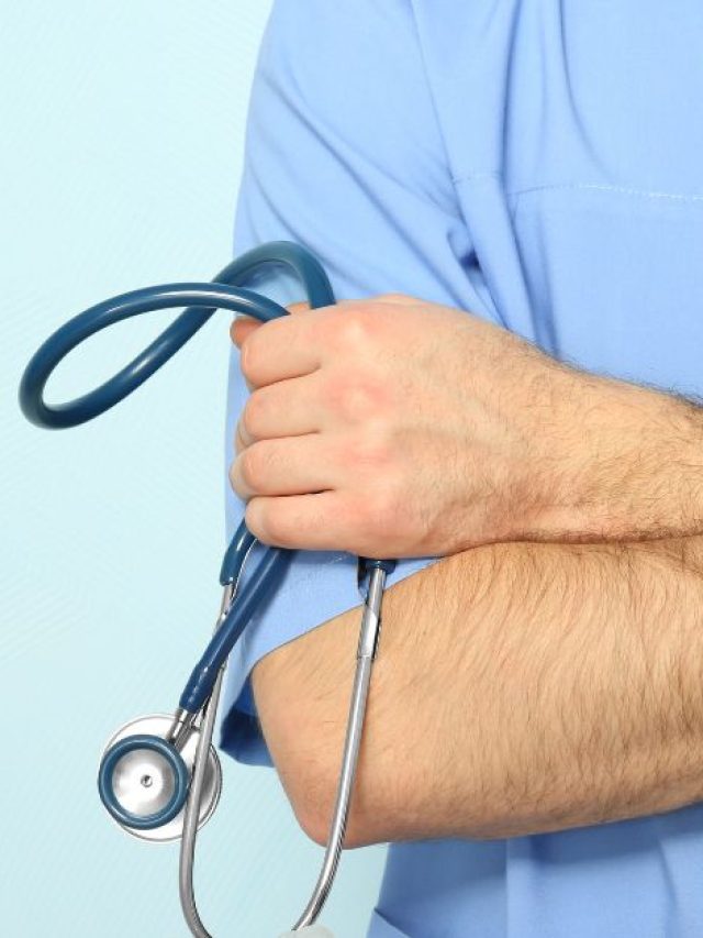 Why Doctors and Nurses Started Wearing Scrubs – The Origin of Scrubs